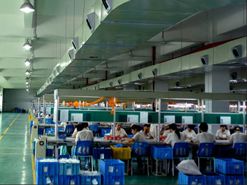 如何挑選一款好的工業(yè)水冷空調(diào)去通風(fēng)降溫？