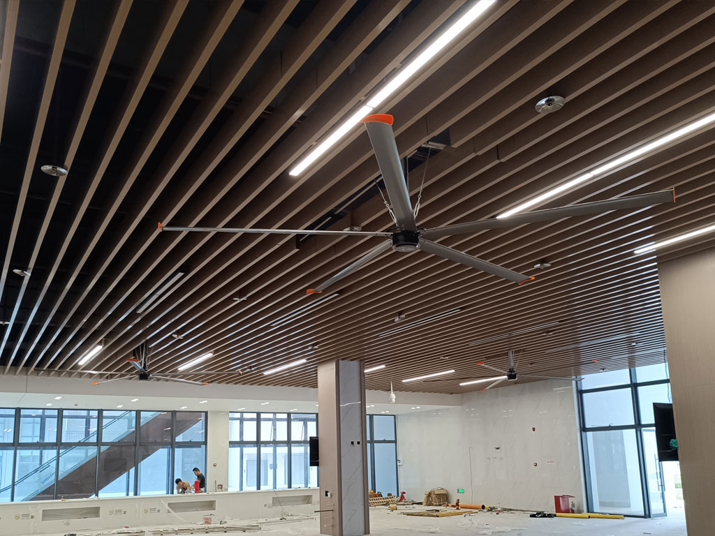 仲愷群益智能制造產(chǎn)業(yè)項目C區餐區大型風(fēng)扇安裝案例